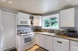 2619 NE 45th St, Vancouver, WA 98663 - Photo 6