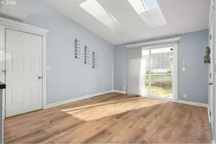 421 S 70th Pl, Springfield, OR 97478 - Photo 14