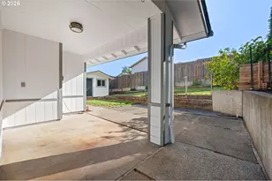 421 S 70th Pl, Springfield, OR 97478 - Photo 34
