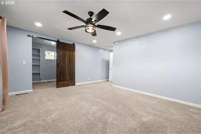 421 S 70th Pl, Springfield, OR 97478 - Photo 18