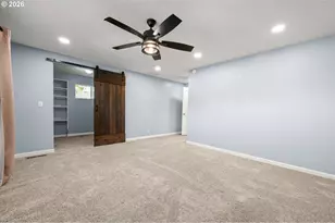 421 S 70th Pl, Springfield, OR 97478 - Photo 18
