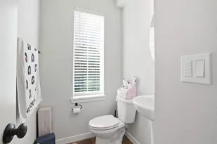 3382 SE Brookwood Ave, Hillsboro, OR 97123 - Photo 10