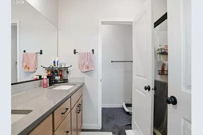 3382 SE Brookwood Ave, Hillsboro, OR 97123 - Photo 18