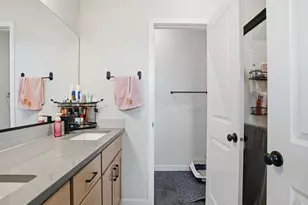 3382 SE Brookwood Ave, Hillsboro, OR 97123 - Photo 18