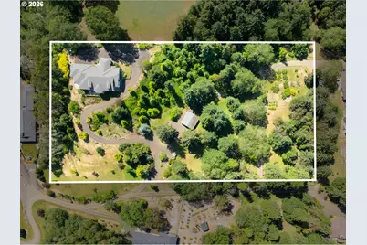 462 Lillian Ln, Roseburg, OR 97471 - Photo 14