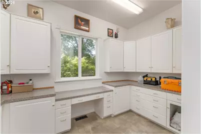 462 Lillian Ln, Roseburg, OR 97471 - Photo 38