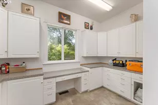 462 Lillian Ln, Roseburg, OR 97471 - Photo 38