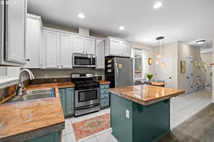 1721 Dollar St, West Linn, OR 97068 - Photo 10