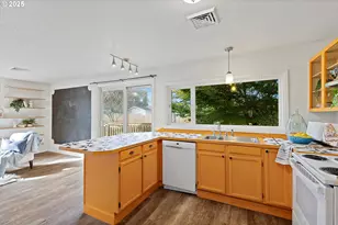 665 SE Indian Trl Ave, Depoe Bay, OR 97341 - Photo 10