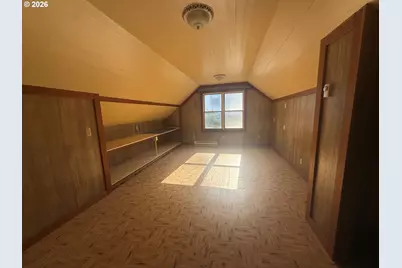 573 S 12th St, Coos Bay, OR 97420 - Photo 12