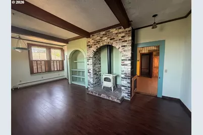 573 S 12th St, Coos Bay, OR 97420 - Photo 2