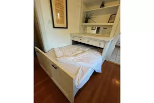 2109 NW Irving St, Portland, OR 97210 - Photo 6