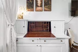 2109 NW Irving St, Portland, OR 97210 - Photo 4