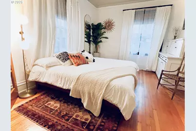 2109 NW Irving St #101, Portland, OR 97210 - Photo 12