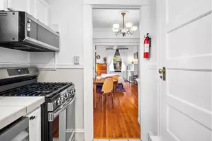 2109 NW Irving St, Portland, OR 97210 - Photo 12