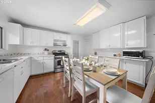 7505 SE Otty St, Milwaukie, OR 97222 - Photo 8