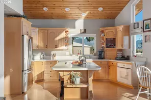 997 Burnt Ridge Rd, Onalaska, WA 98570 - Photo 12