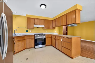 13282 SW Yarrow Way, Tigard, OR 97223 - Photo 10
