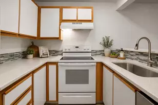 7165 SW Sagert St, Tualatin, OR 97062 - Photo 14
