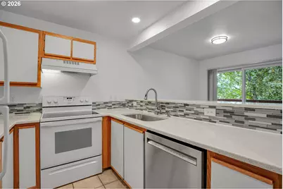 7165 SW Sagert St #103, Tualatin, OR 97062 - Photo 12