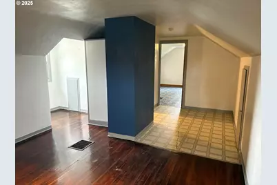 1281 Hwy 99N, Eugene, OR 97402 - Photo 12