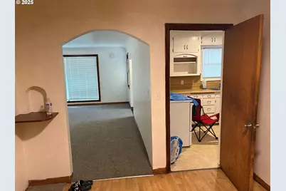 1281 Hwy 99N, Eugene, OR 97402 - Photo 6