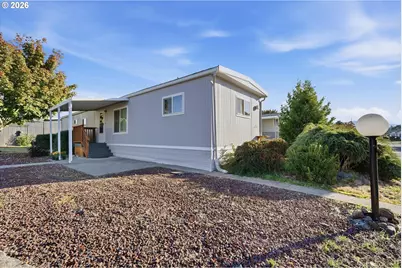 2902 E 2nd St, Newberg, OR 97132 - Photo 4