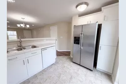 571 SW 207th Ave, Beaverton, OR 97006 - Photo 14