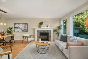 780 NW Westover Square, Portland, OR 97210 - Photo 8