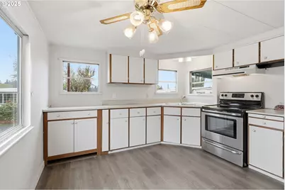 4424 SE Roethe Rd #42, Milwaukie, OR 97267 - Photo 16