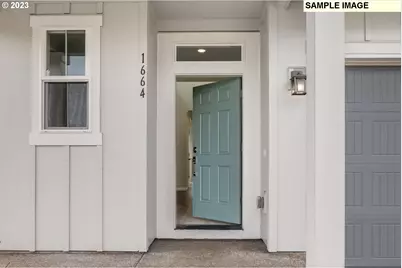 1192 Clemson, Woodburn, OR 97071 - Photo 2