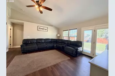 730 W Sandpiper Ave, Hermiston, OR 97838 - Photo 8