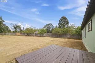 25757 Wildwood Rd, Veneta, OR 97487 - Photo 32