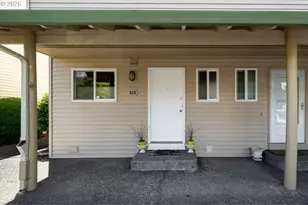 541 N Hayden Bay Dr, Portland, OR 97217 - Photo 32