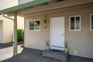 541 N Hayden Bay Dr, Portland, OR 97217 - Photo 32