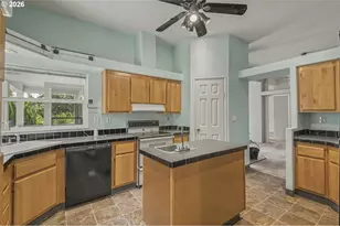 25561 S Holman Rd, Estacada, OR 97023 - Photo 10