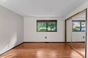 23520 NE Holladay Pl, Wood Village, OR 97060 - Photo 28