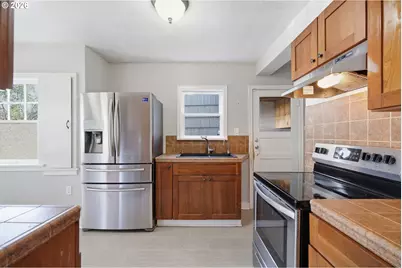 3730 SE 51st Ave, Portland, OR 97206 - Photo 10