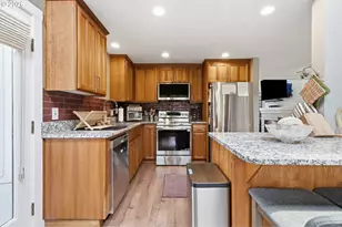 7340 SW Mallard Ct, Portland, OR 97223 - Photo 10