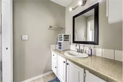 429 SW Birdsdale Dr, Gresham, OR 97080 - Photo 18