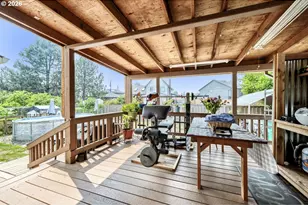 429 SW Birdsdale Dr, Gresham, OR 97080 - Photo 24