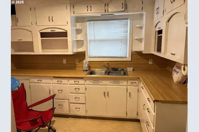 1293 Hwy 99N, Eugene, OR 97402 - Photo 28