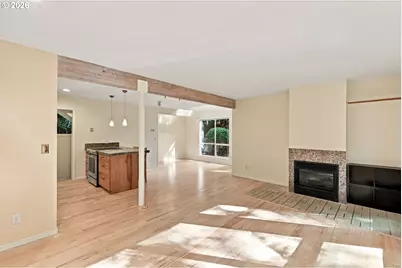 3921 SW Sweetbriar Dr, Portland, OR 97221 - Photo 10
