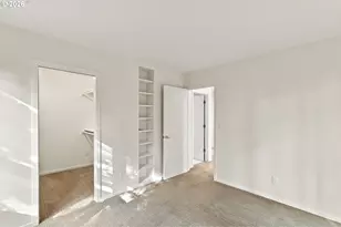 3921 SW Sweetbriar Dr, Portland, OR 97221 - Photo 28