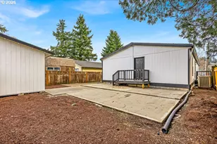 241 NW Wade St, Estacada, OR 97023 - Photo 44