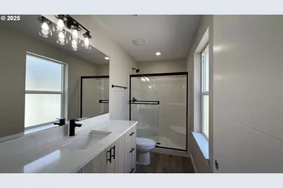 14364 SE Knight St, Portland, OR 97236 - Photo 4