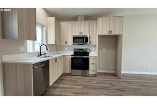 14364 SE Knight St, Portland, OR 97236 - Photo 2