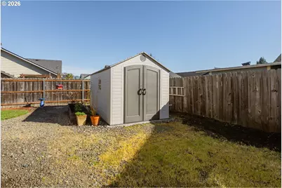 2579 Peachwood Ct, Sutherlin, OR 97479 - Photo 28