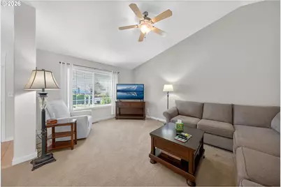 2579 Peachwood Ct, Sutherlin, OR 97479 - Photo 4