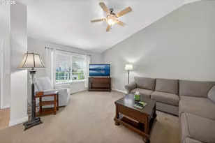 2579 Peachwood Ct, Sutherlin, OR 97479 - Photo 4